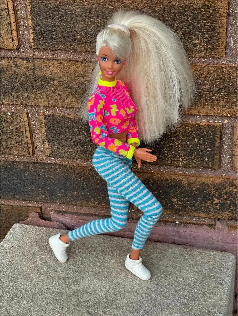 Vintage Barbie Workin Out Barbie In original top